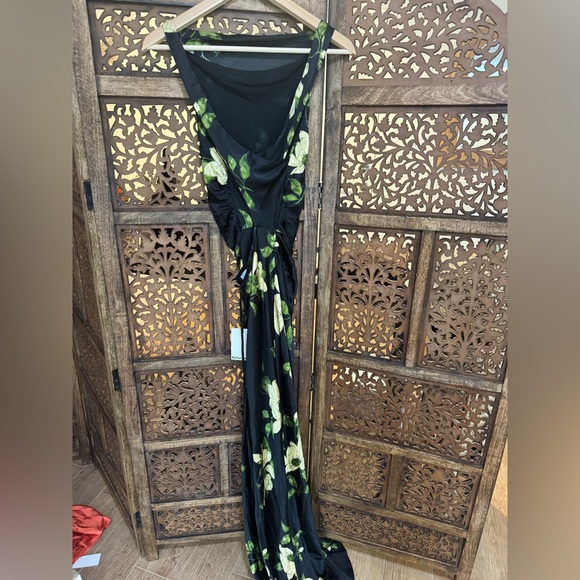 NEW NWT Reformation Anaiis Silk Maxi Dress Gown Mood for Love - Picture 8 of 9